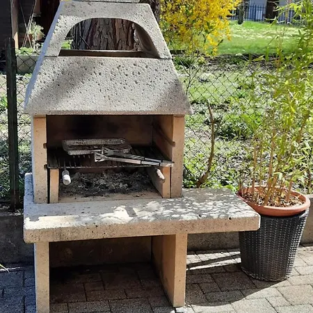 Les Hirondelles, De Avec Terrasse Et Coin Grillades Apartment